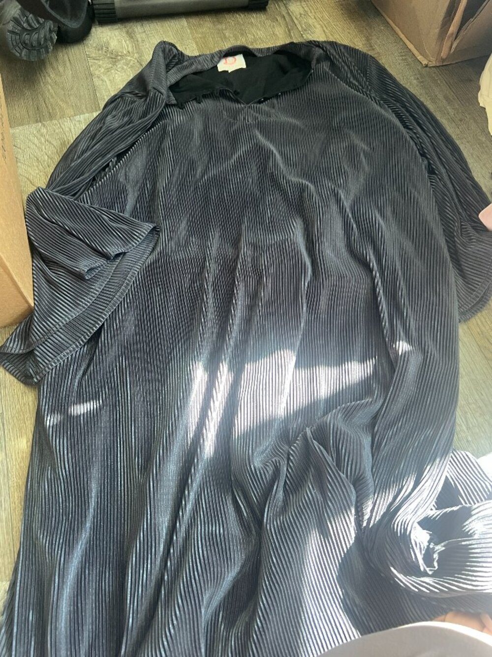 Victoria Dunn black pleated dress‎ size XS